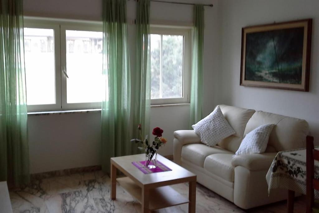 Apartamento Girasole A Due Passi Dal Mare Minturno Exterior foto