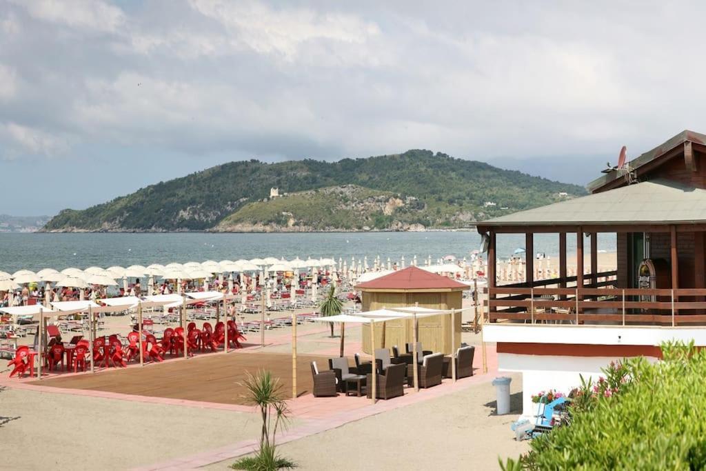 Apartamento Girasole A Due Passi Dal Mare Minturno Exterior foto
